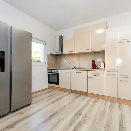 Stunning In 公寓 格基卡琳